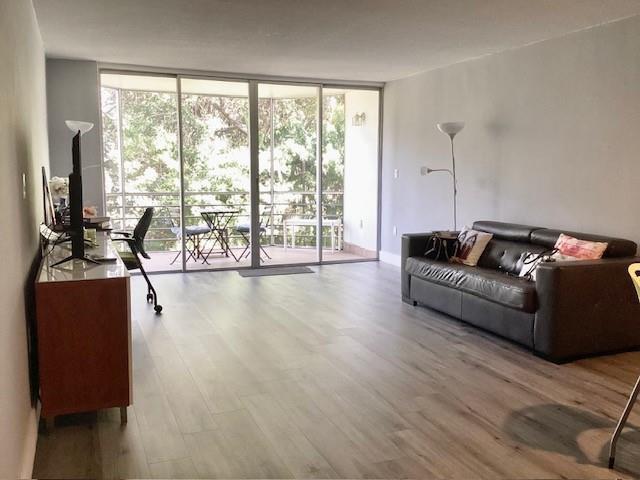 H301 2 / 2 1156 sq. ft. $ 2026-06-21 0 foto
