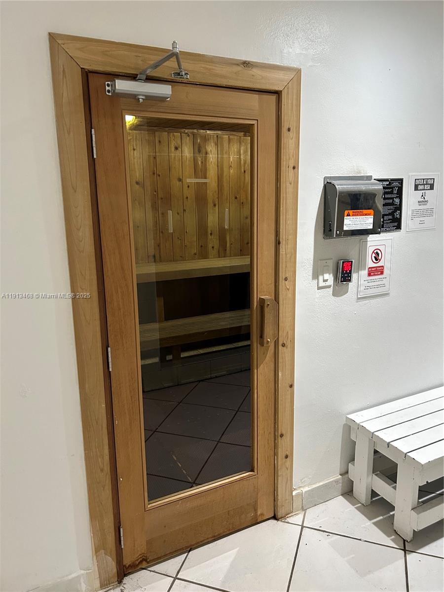 See details 2122 2 / 2 1357 sq. ft. $ 2025-11-13 0 Photo