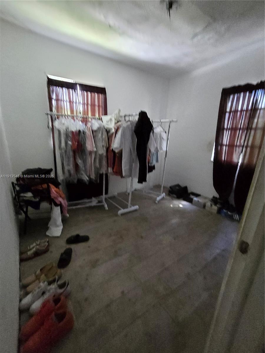 Ver detalles / 2171 sq. ft. $ 2025-11-13 0 foto