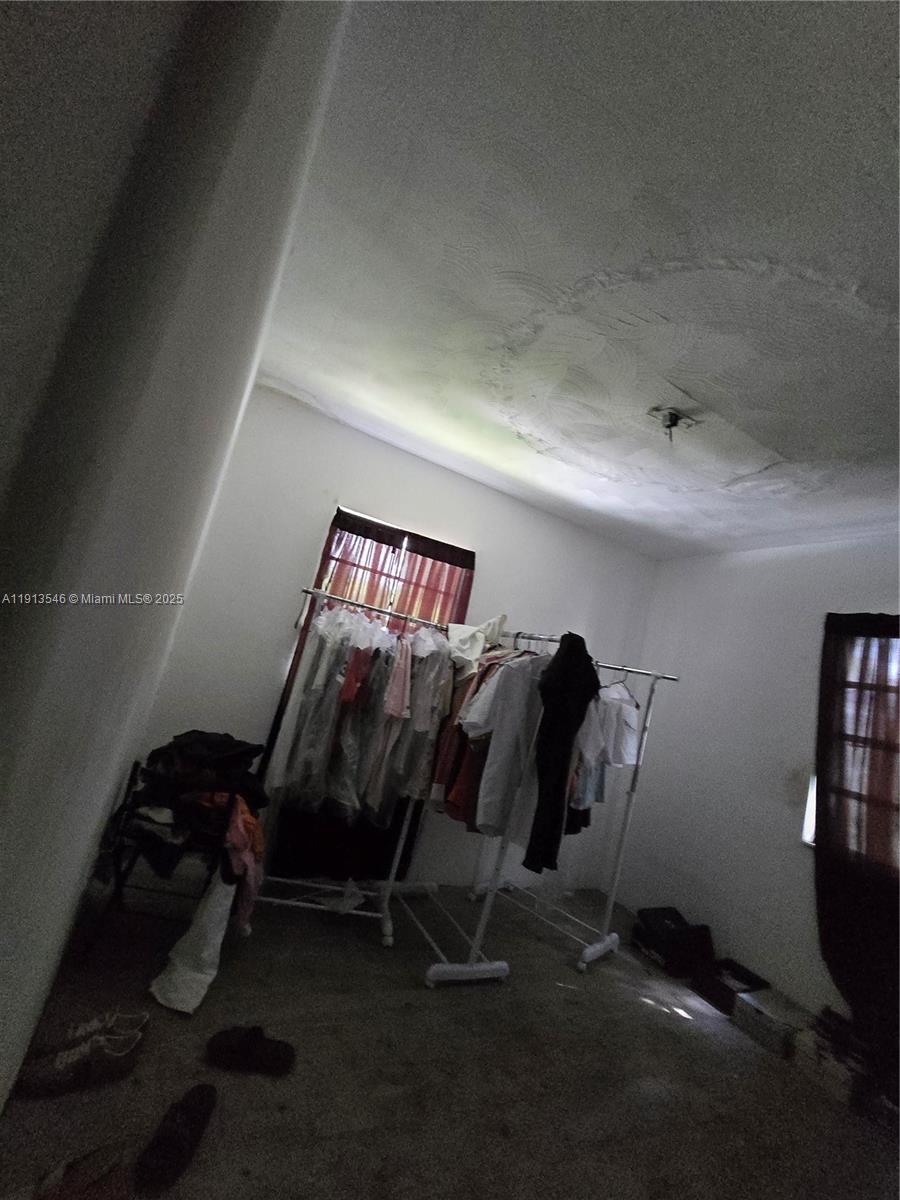 Ver detalles / 2171 sq. ft. $ 2025-11-13 0 foto