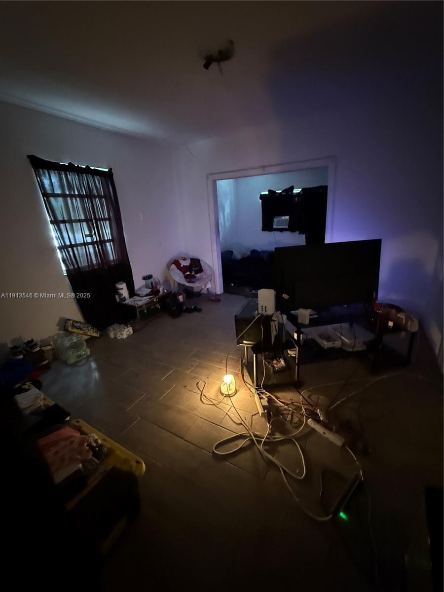 Ver detalles / 2171 sq. ft. $ 2025-11-13 0 foto