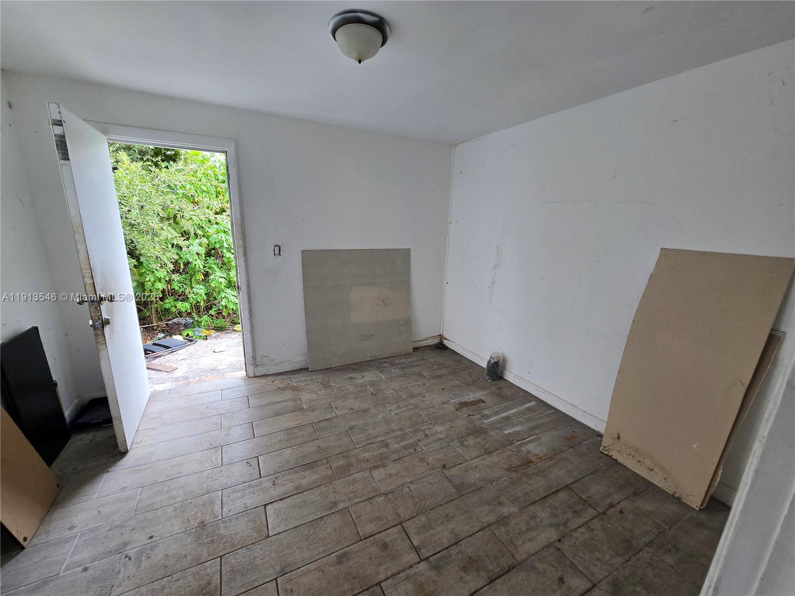 Ver detalles / 2171 sq. ft. $ 2025-11-13 0 foto