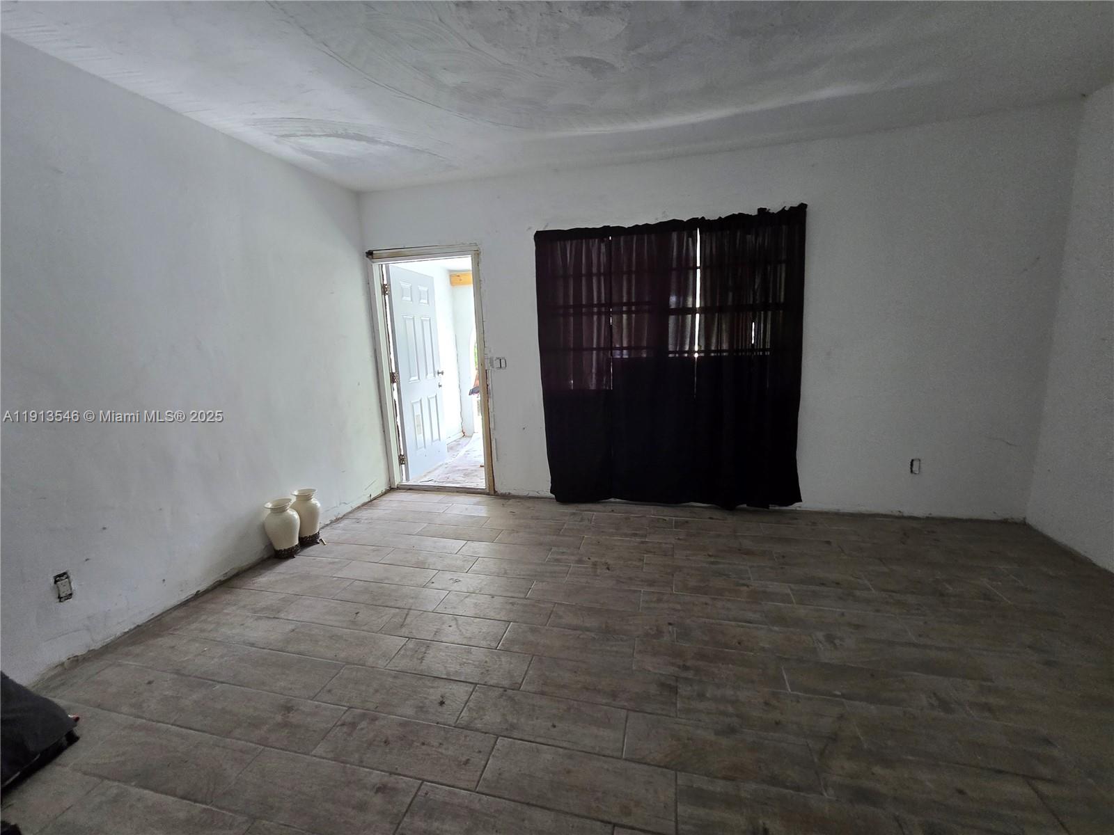 Ver detalles / 2171 sq. ft. $ 2025-11-13 0 foto