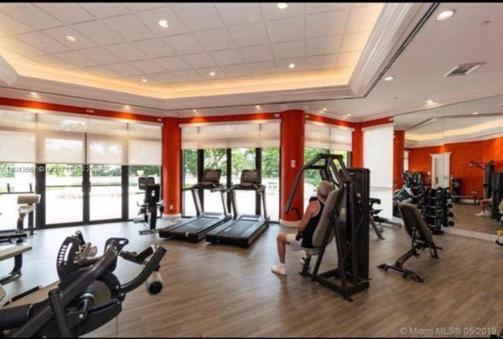 Подробнее 308 2 / 2 1560 кв.футов $ 2025-11-13 0 Фото