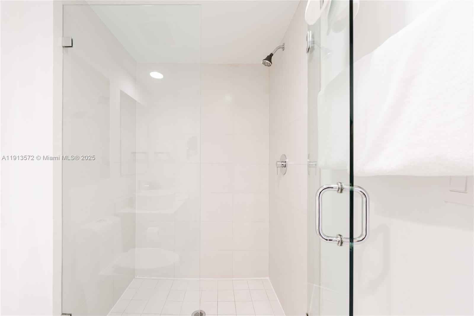 Photo of 2602 Hallandale Beach Blvd  #R1206, Hallandale Beach, Florida, 33009 - 