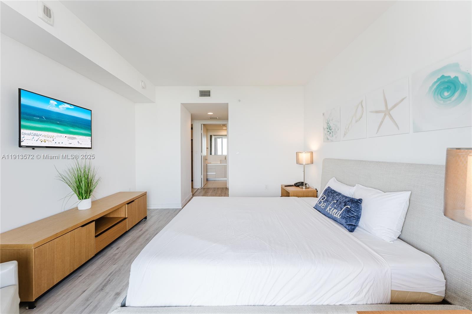 Photo of 2602 Hallandale Beach Blvd  #R1206, Hallandale Beach, Florida, 33009 - 