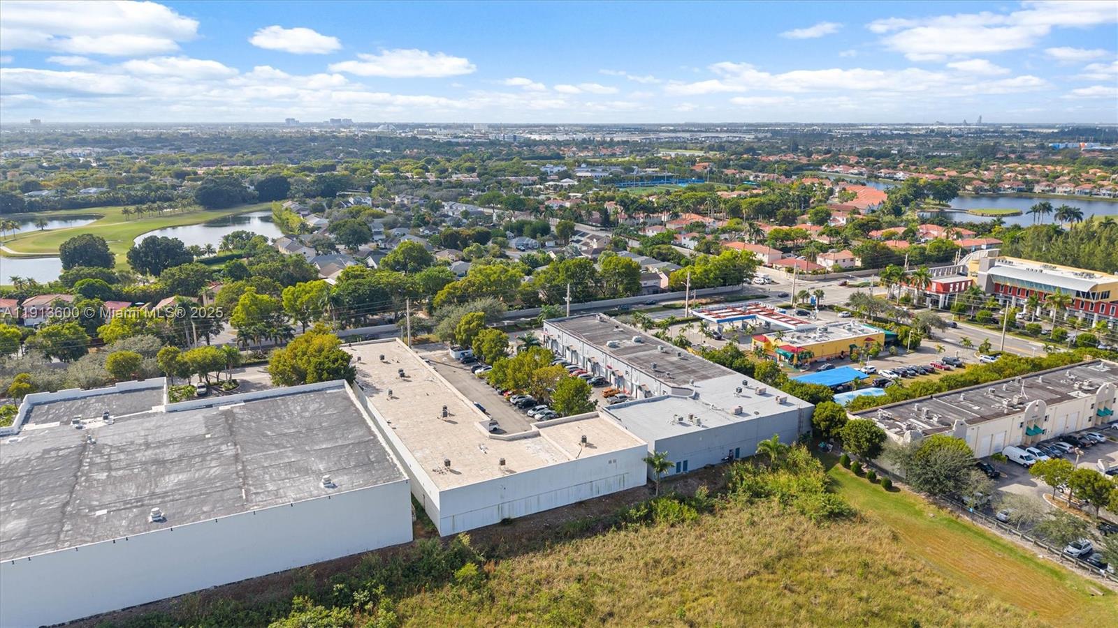 Ver detalles 11 / sq. ft. $ 2025-11-13 0 foto