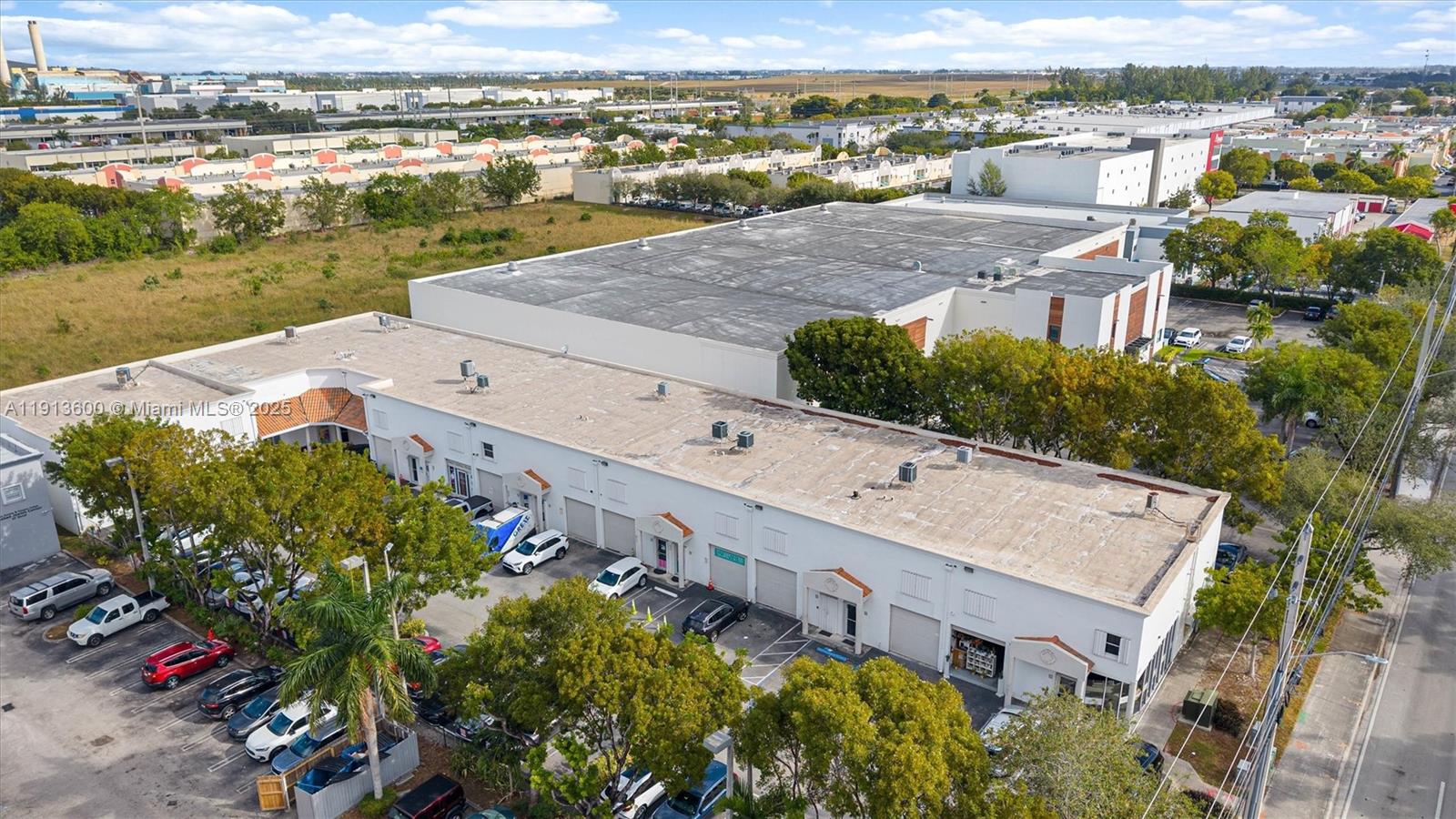 Ver detalles 11 / sq. ft. $ 2025-11-13 0 foto