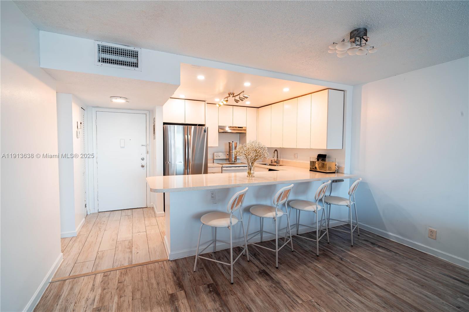 Photo of 1817 Ocean driv  #918, Hallandale Beach, Florida, 33009 - 