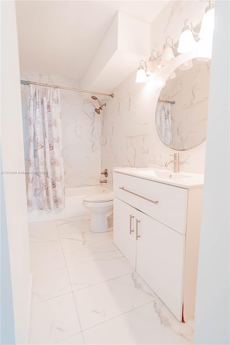 Photo of 1817 Ocean driv  #918, Hallandale Beach, Florida, 33009 - 