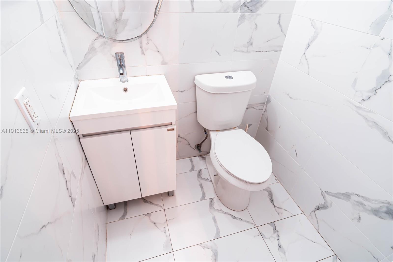 Photo of 1817 Ocean driv  #918, Hallandale Beach, Florida, 33009 - 