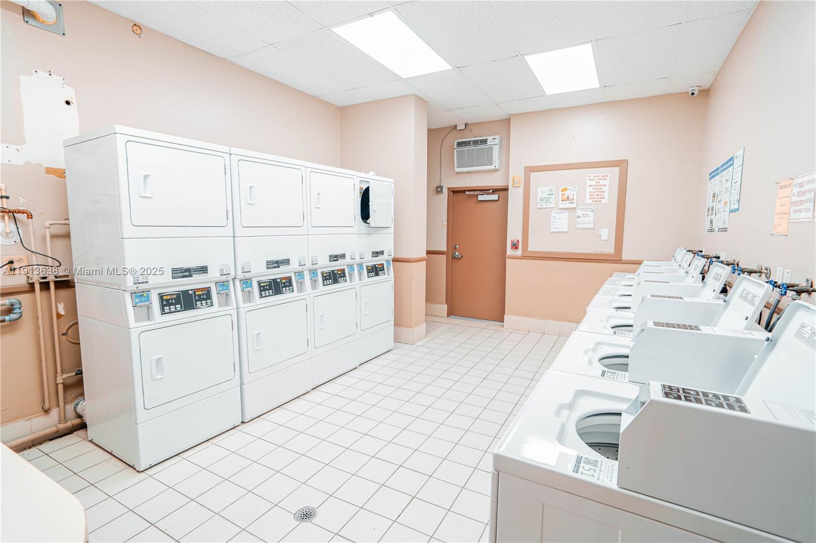 Photo of 1817 Ocean driv  #918, Hallandale Beach, Florida, 33009 - 