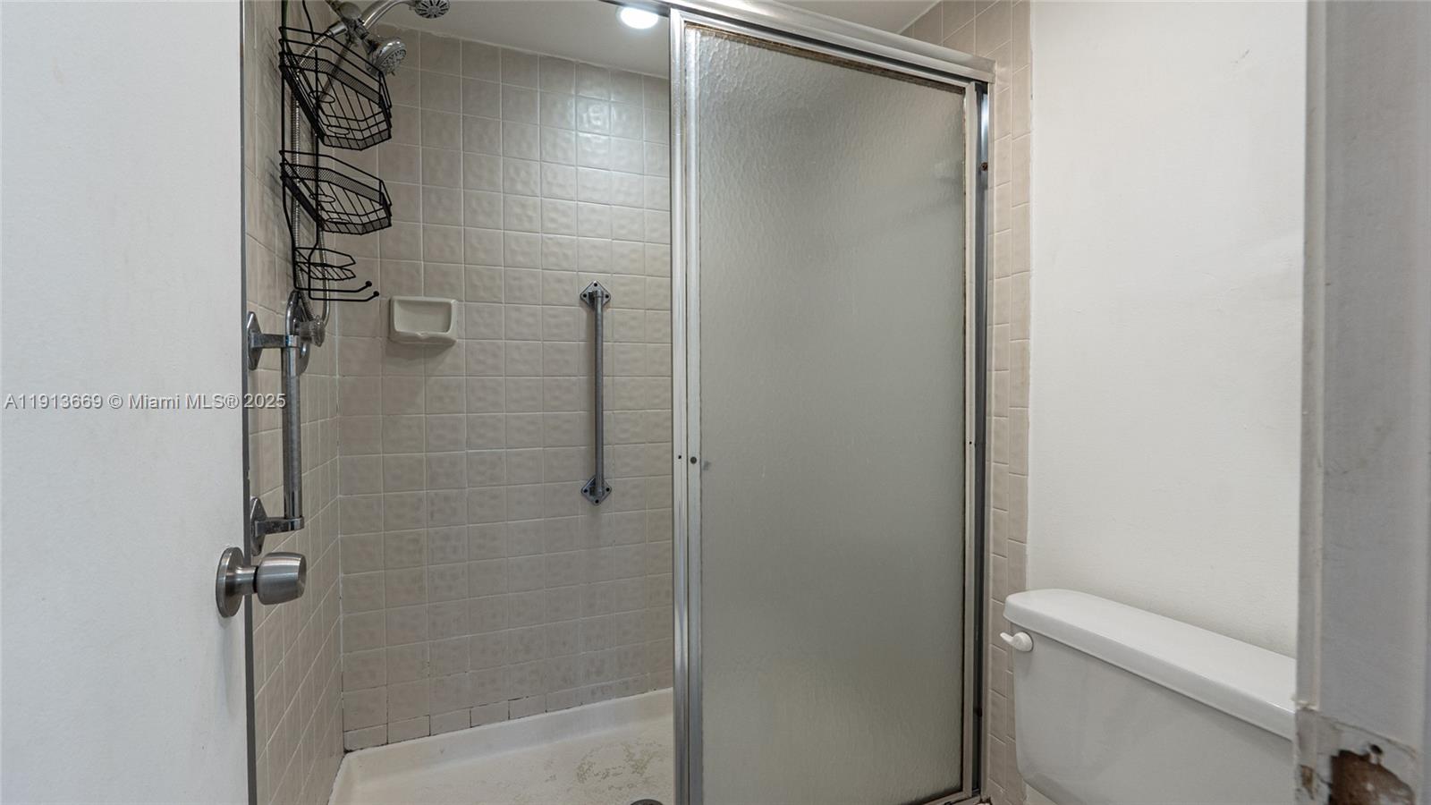 G203 2 / 2 1093 sq. ft. $ 2026-02-11 0 foto