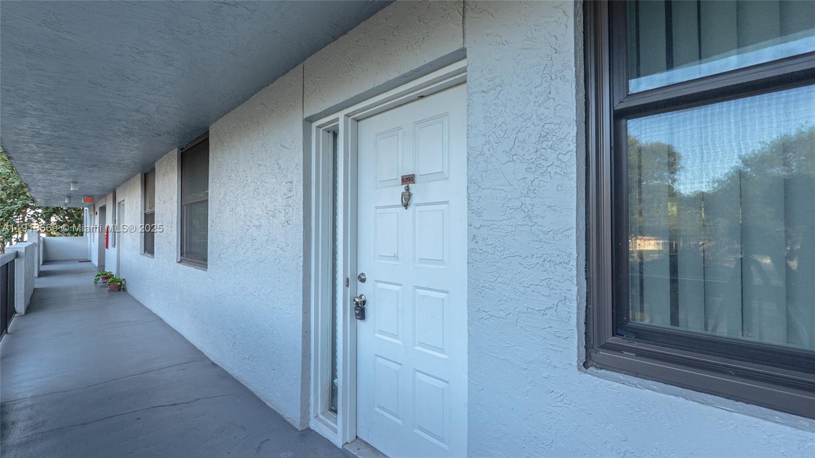 G203 2 / 2 1093 sq. ft. $ 2026-02-11 0 foto