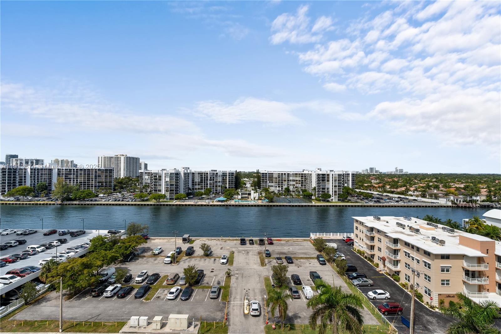 Photo of 2751 Ocean Dr  #1008N, Hollywood, Florida, 33019 - 