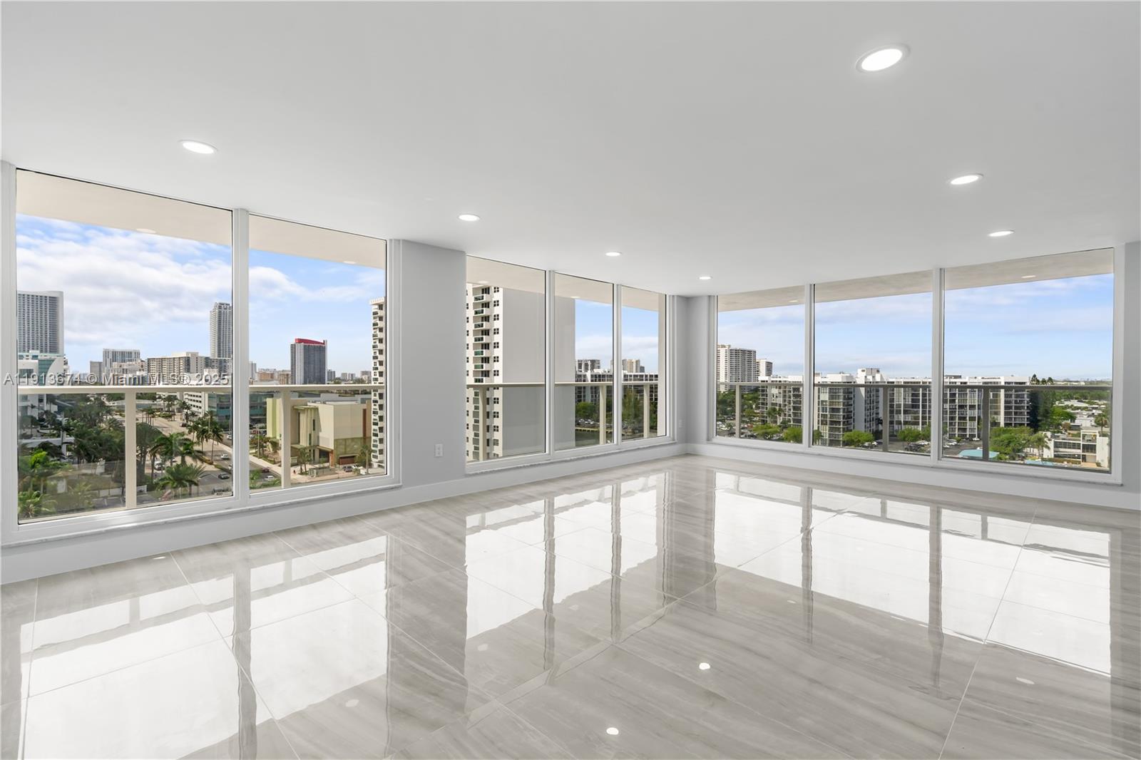 Photo of 2751 Ocean Dr  #1008N, Hollywood, Florida, 33019 - 