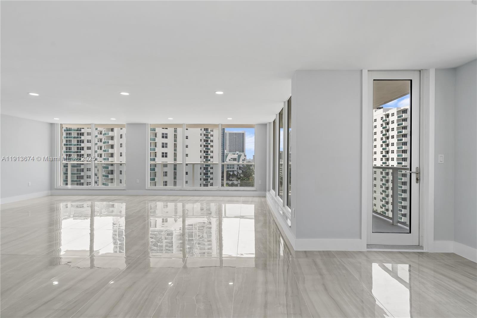 Photo of 2751 Ocean Dr  #1008N, Hollywood, Florida, 33019 - 