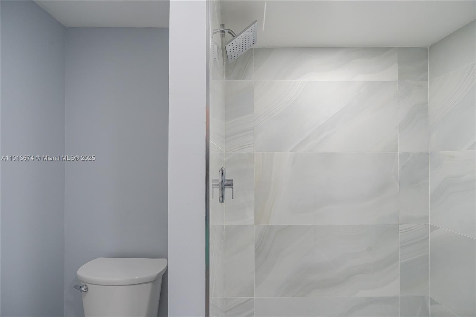 Photo of 2751 Ocean Dr  #1008N, Hollywood, Florida, 33019 - 