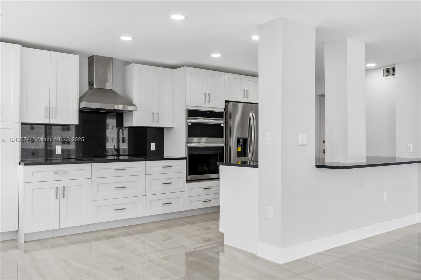 Photo of 2751 Ocean Dr  #1008N, Hollywood, Florida, 33019 - 