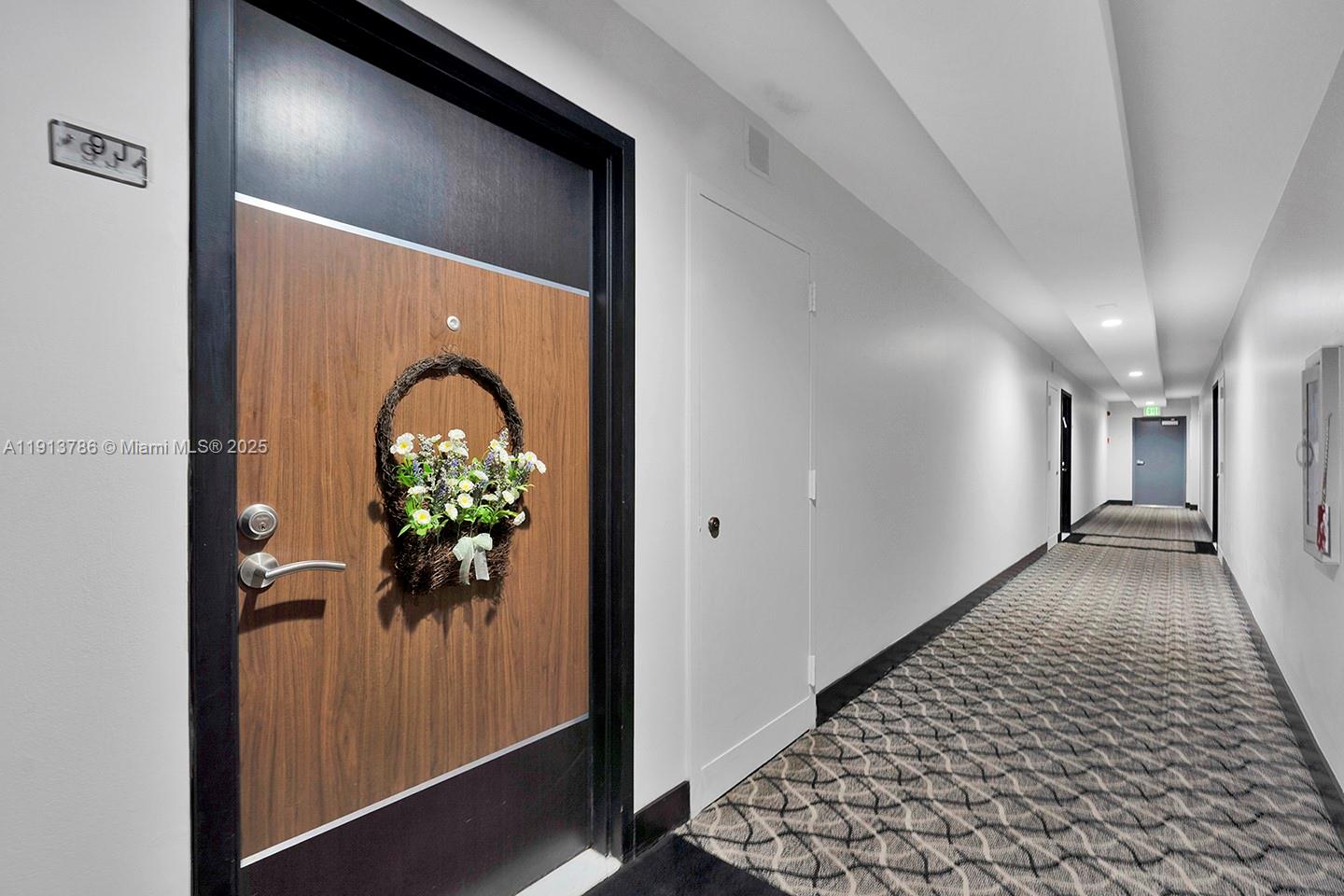 Photo of 1500 Ocean DR #9J, Hollywood, Florida, 33019 - Front door