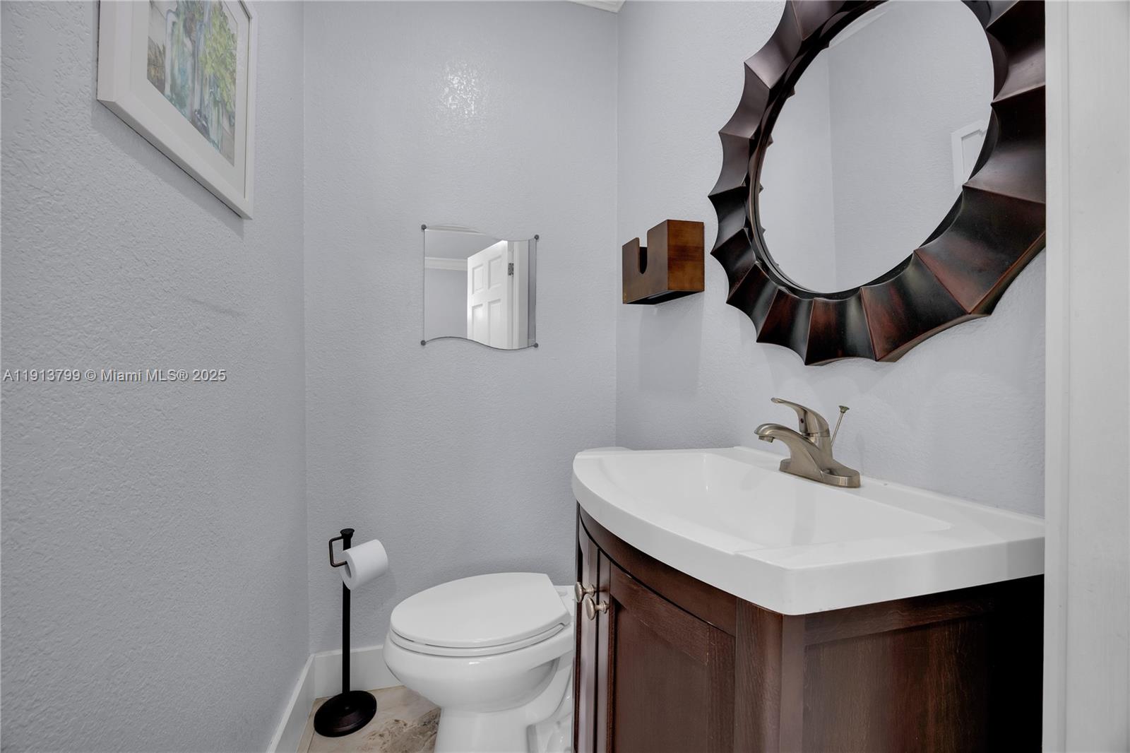 See details / 2030 sq. ft. $ 2025-11-13 0 Photo