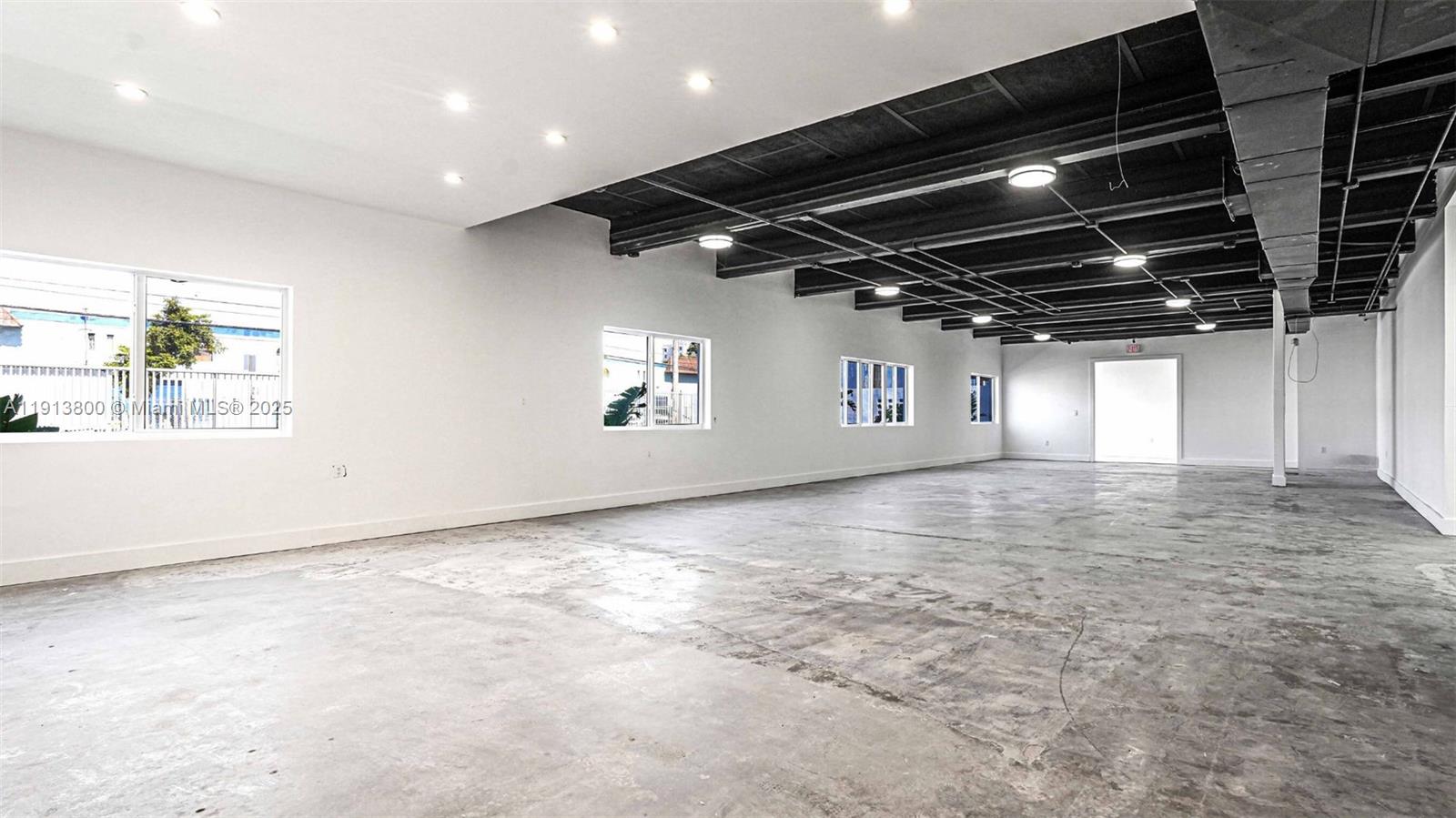 See details / sq. ft. $ 2025-11-13 0 Photo