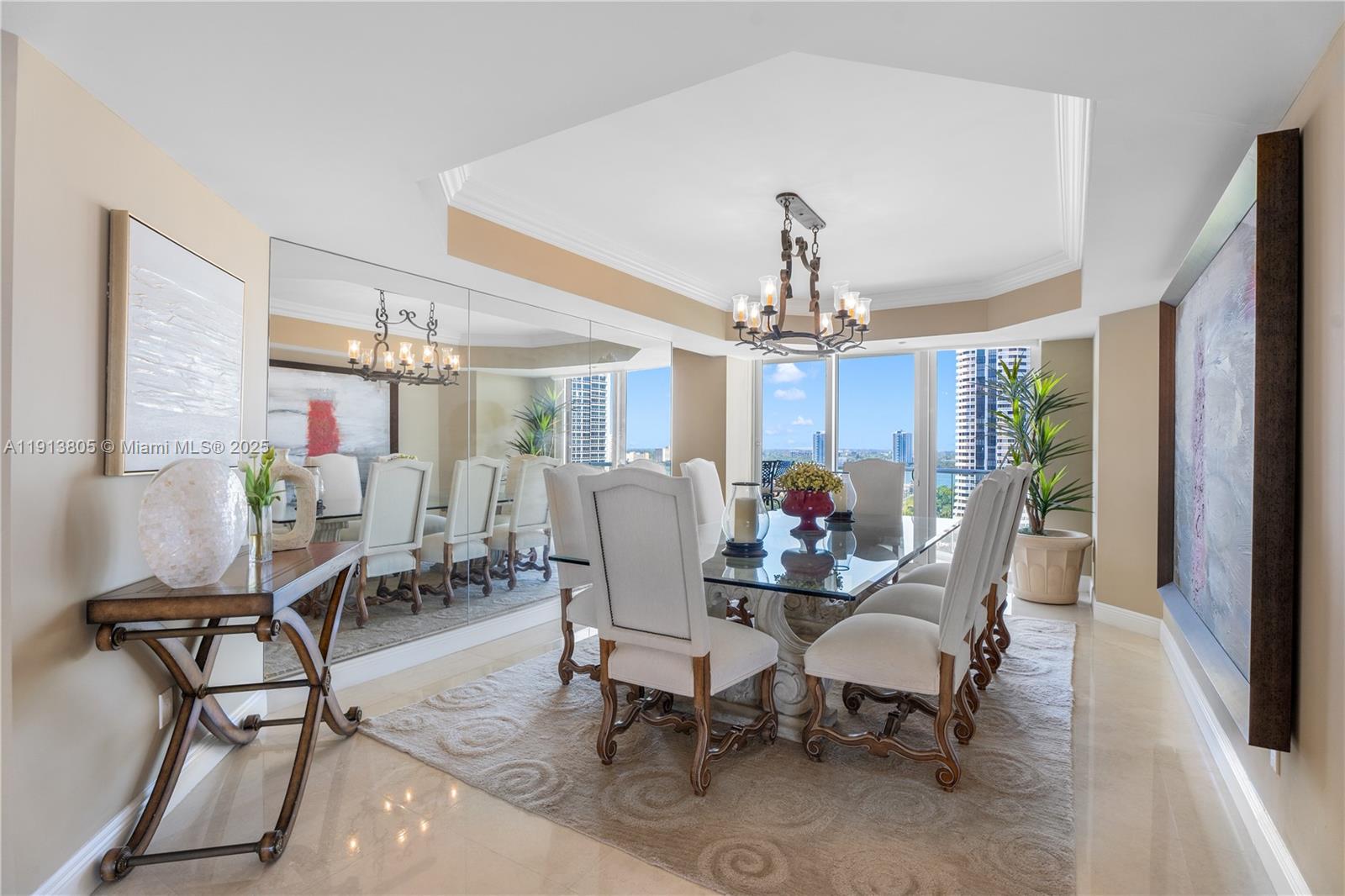 Ver detalles 1605 4 / 5 3340 sq. ft. $ 2025-11-13 0 foto