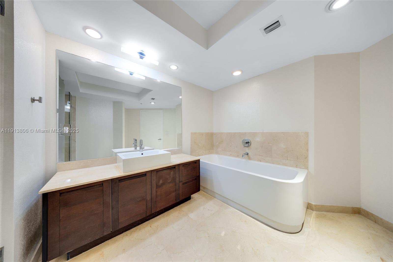 Photo of 150 Sunny Isles Blvd  #601, Sunny Isles Beach, Florida, 33160 - 