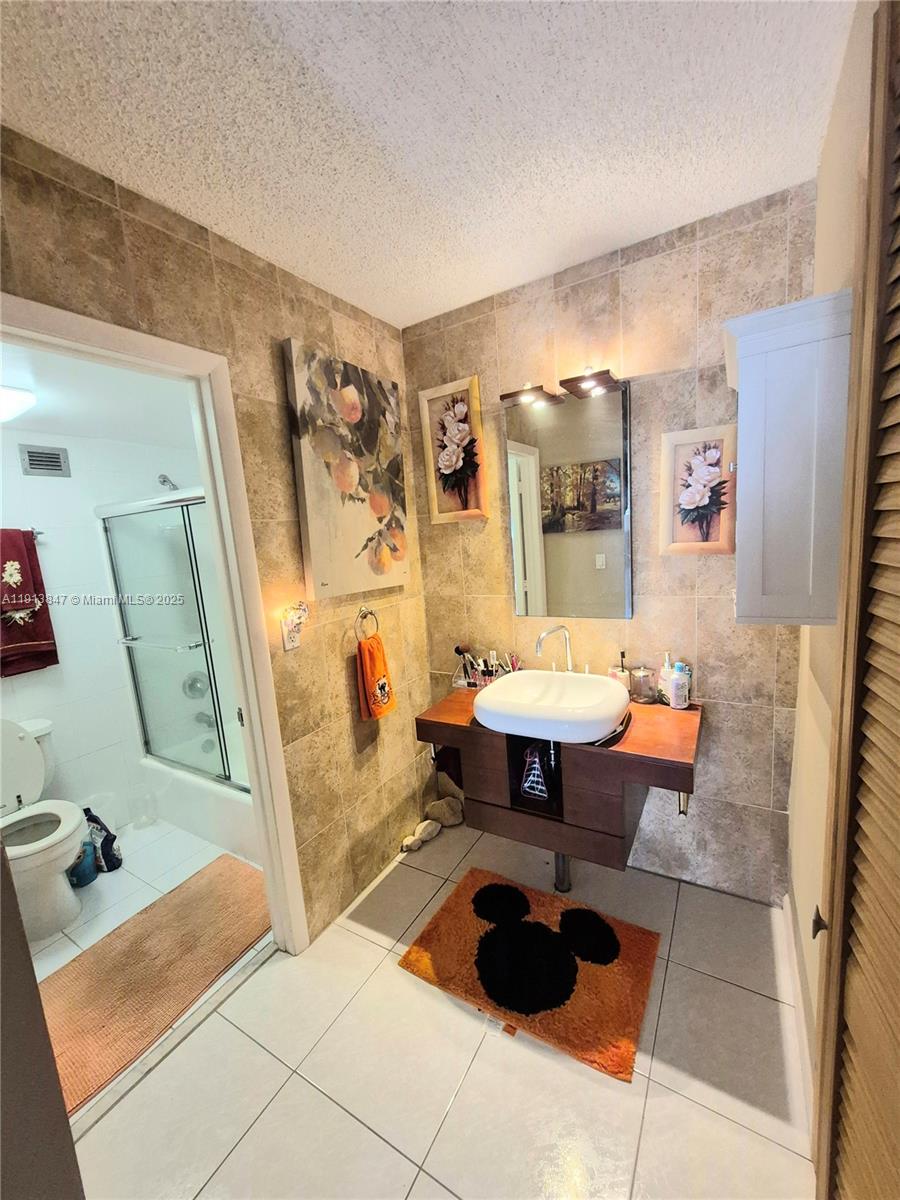 Photo of 3800 Ocean Dr  #818, Hollywood, Florida, 33019 - 