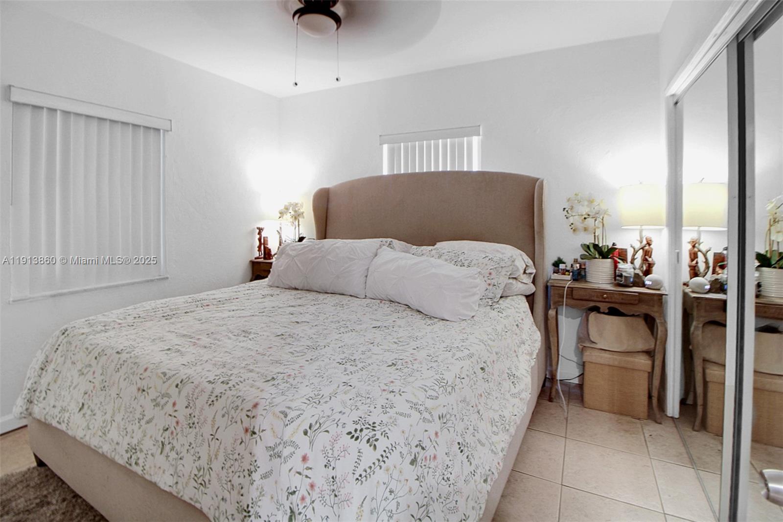 See details / 1716 sq. ft. $ 2025-11-13 0 Photo