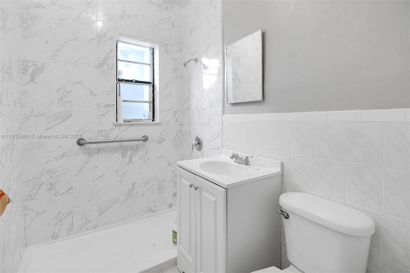 See details / 1716 sq. ft. $ 2025-11-13 0 Photo