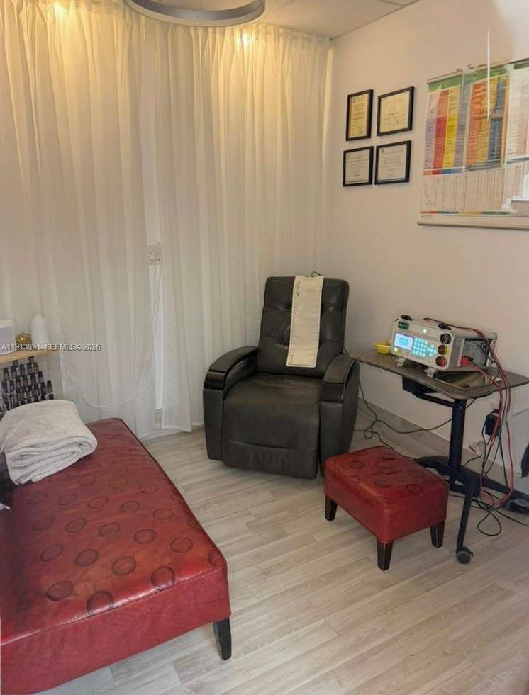   /   sq. ft. $ 2025-11-13 0 Photo