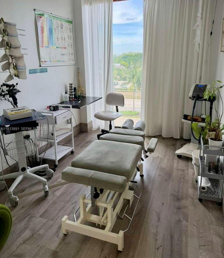   /   sq. ft. $ 2025-11-13 0 Photo