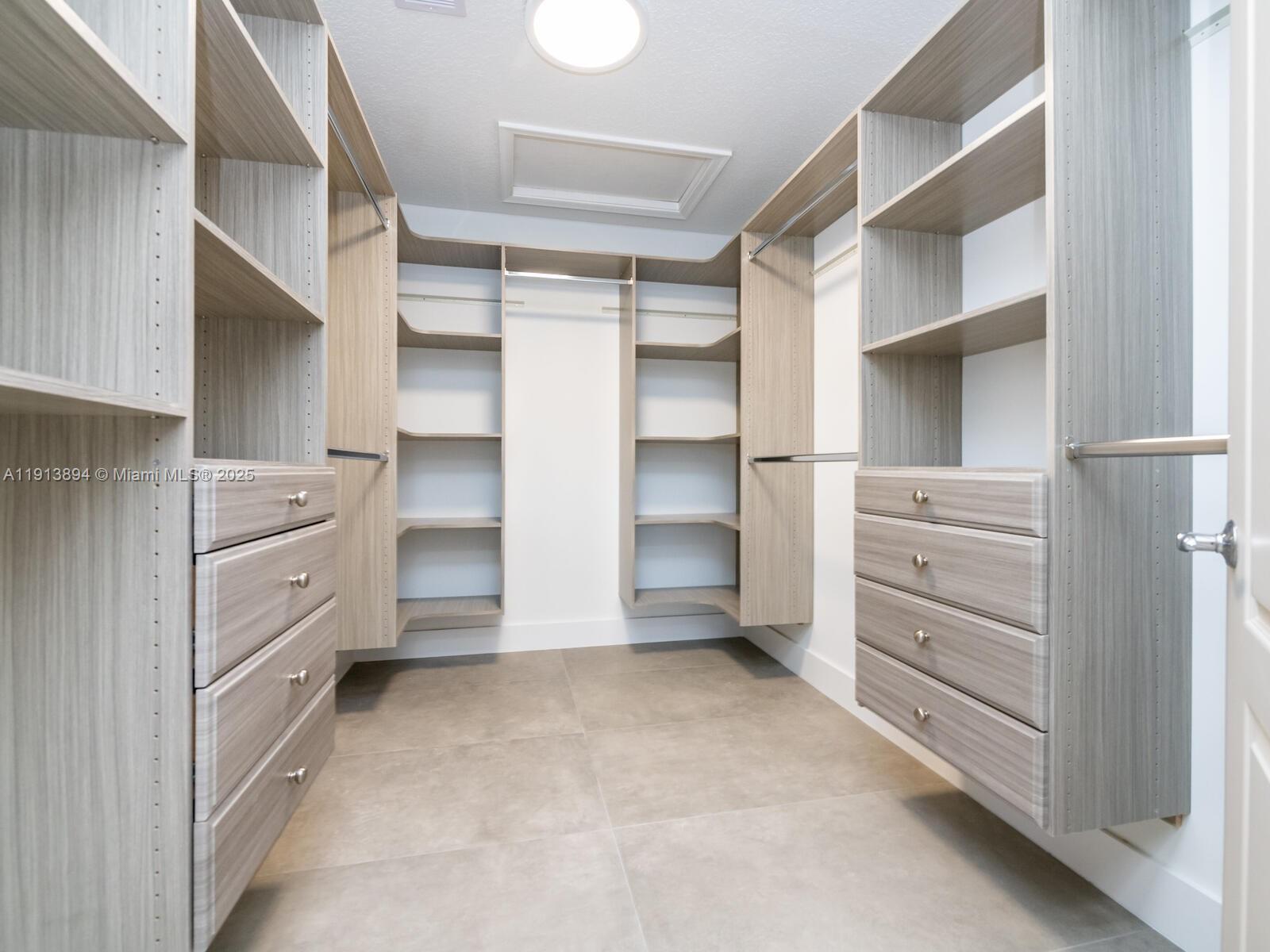 Photo of 20729 32nd Ave  (20729), Aventura, Florida, 33180 - 