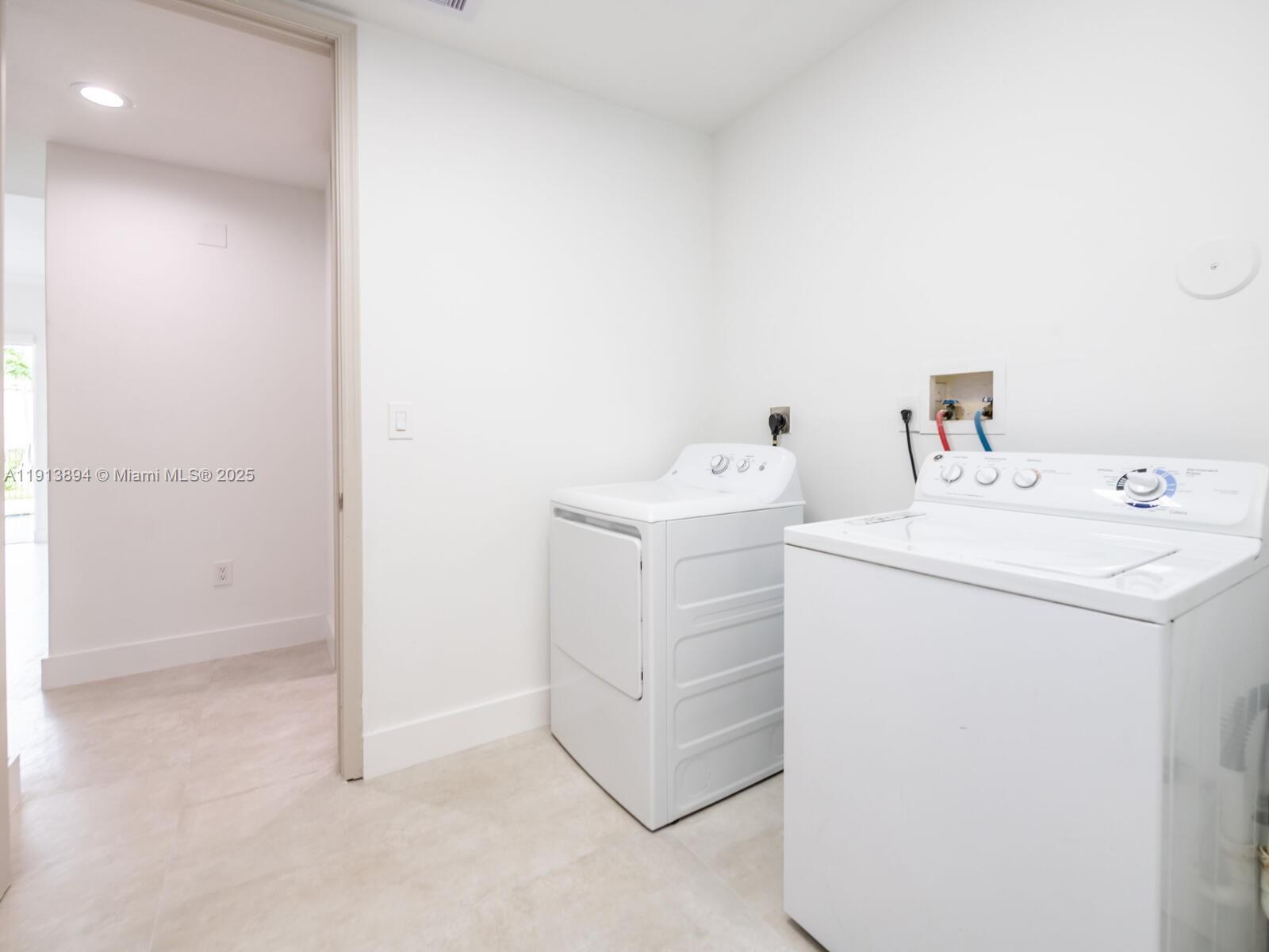 Photo of 20729 32nd Ave  (20729), Aventura, Florida, 33180 - 