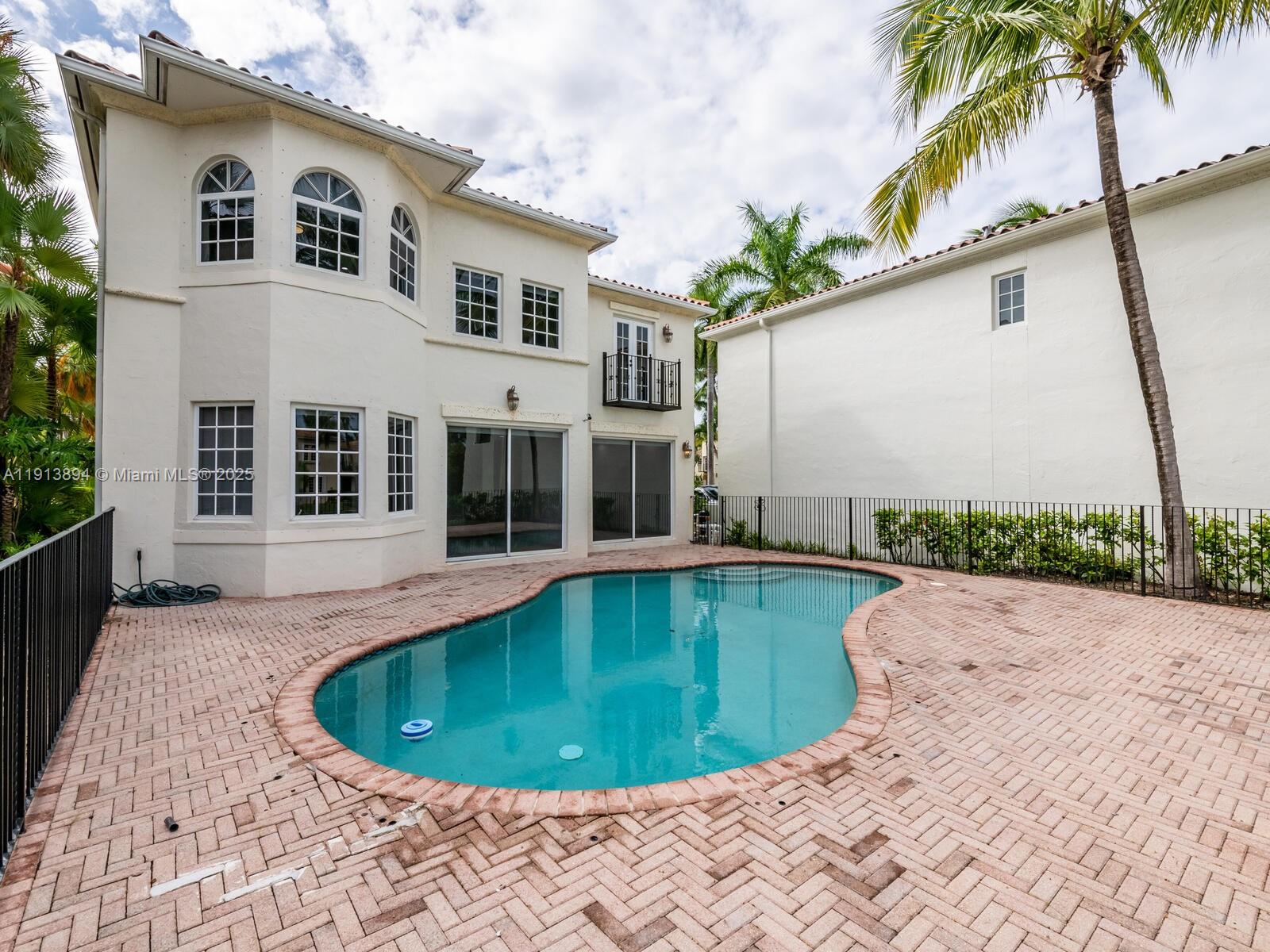 Photo of 20729 32nd Ave  (20729), Aventura, Florida, 33180 - 