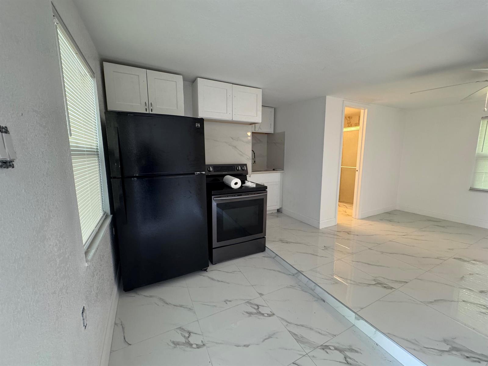 A  / 4 3384 sq. ft. $ 2026-06-21 0 foto