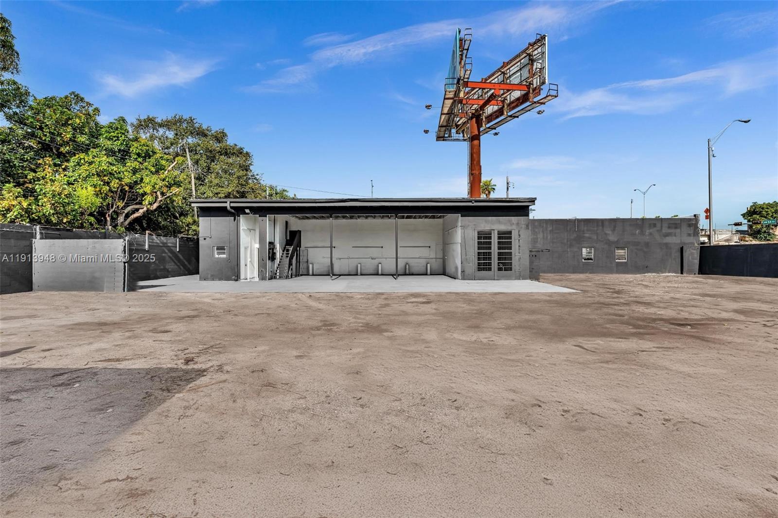 Ver detalles / sq. ft. $ 2025-11-13 0 foto