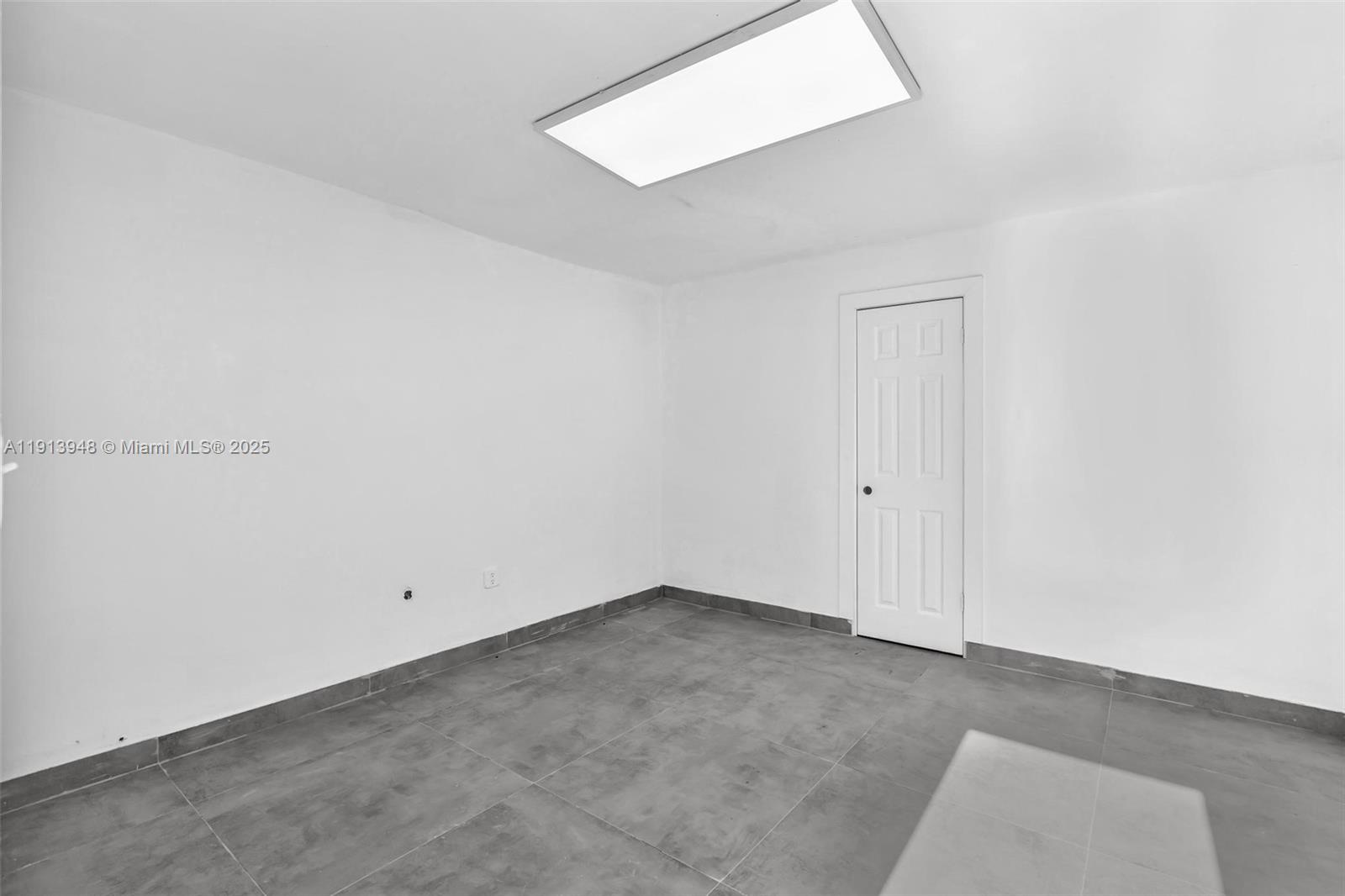 Ver detalles / sq. ft. $ 2025-11-13 0 foto