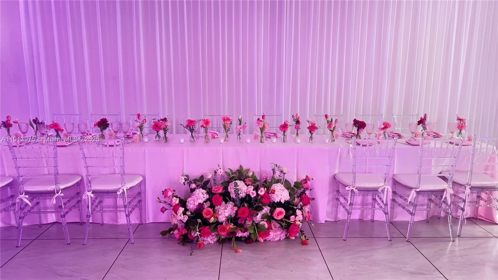 Подробнее / кв.футов $ 2025-11-13 0 Фото