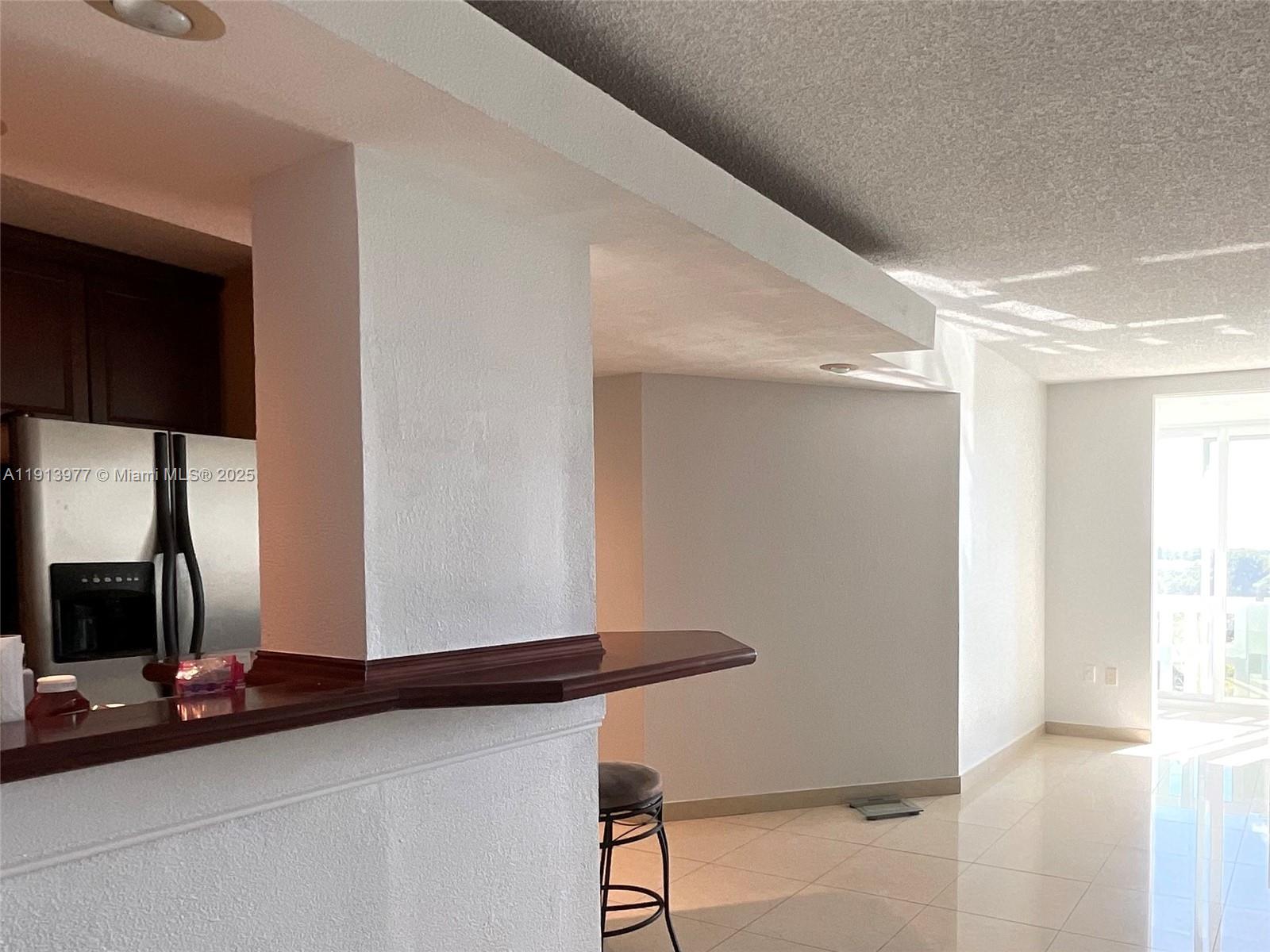 704 3 / 2 1100 sq. ft. $ 2025-11-13 0 Photo