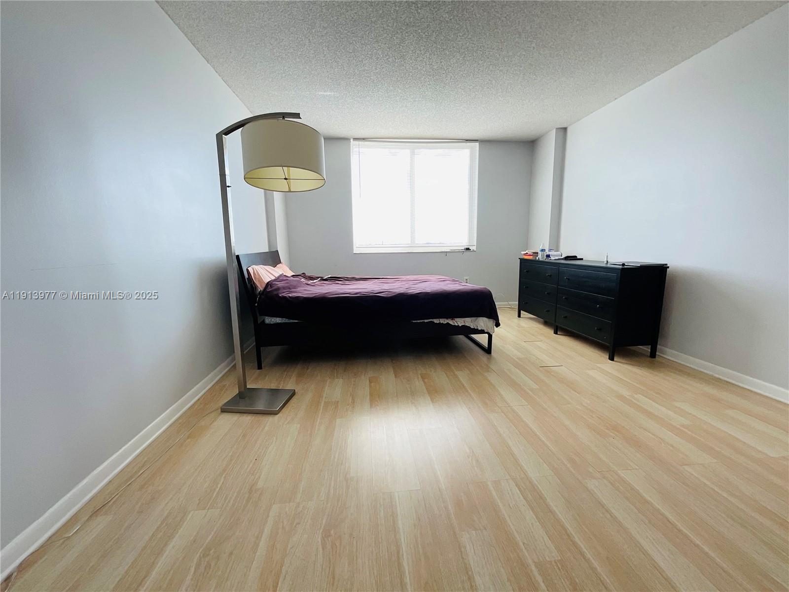 704 3 / 2 1100 sq. ft. $ 2025-11-13 0 Photo