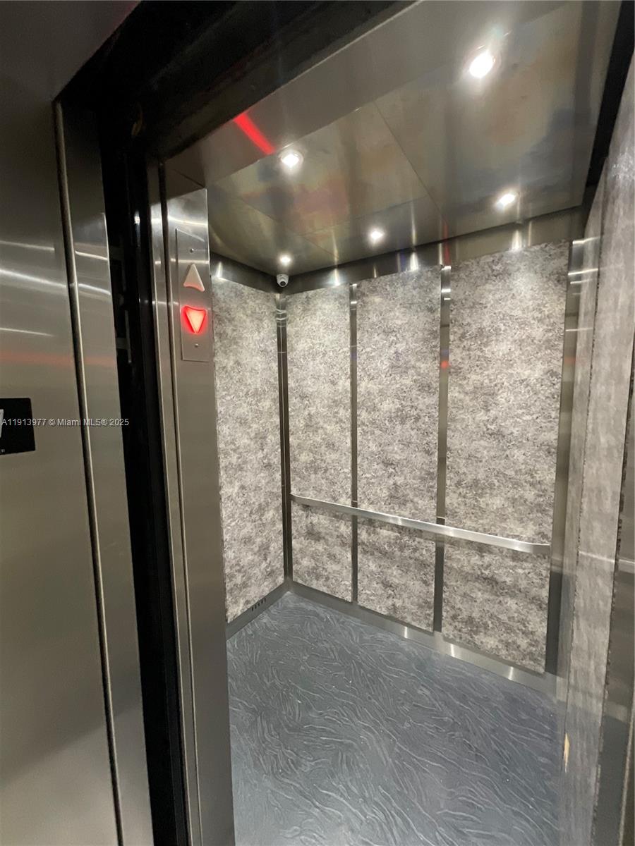 704 3 / 2 1100 sq. ft. $ 2025-11-13 0 Photo