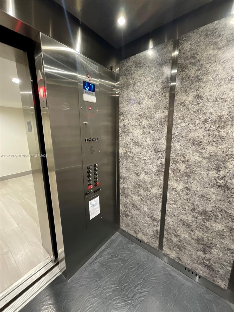 704 3 / 2 1100 sq. ft. $ 2025-11-13 0 Photo