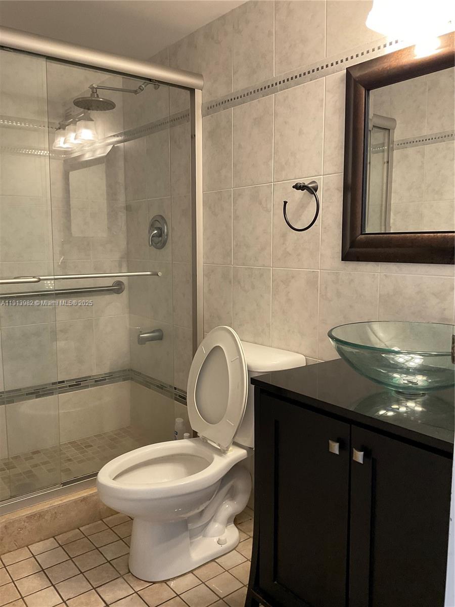 Photo of 2049 Ocean Dr #904, Hallandale Beach, Florida, 33009 -