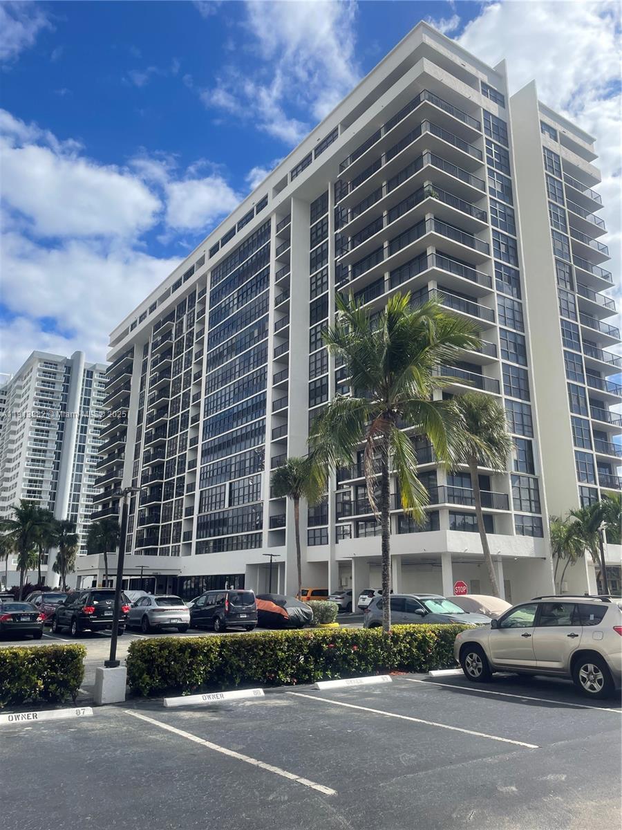 Photo of 2049 Ocean Dr #904, Hallandale Beach, Florida, 33009 -