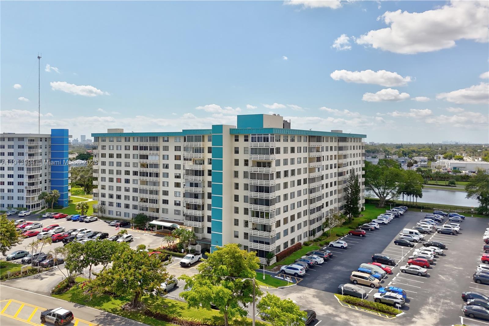 807 1 / 2 844 sq. ft. $ 2025-11-14 0 Photo