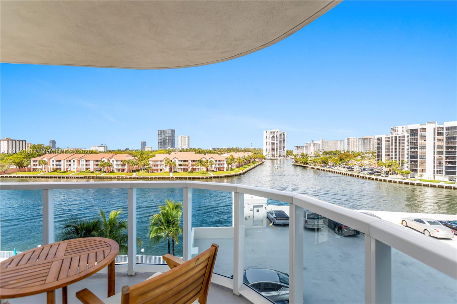 Photo of 3800 Ocean Dr  #505, Hollywood, Florida, 33019 - 