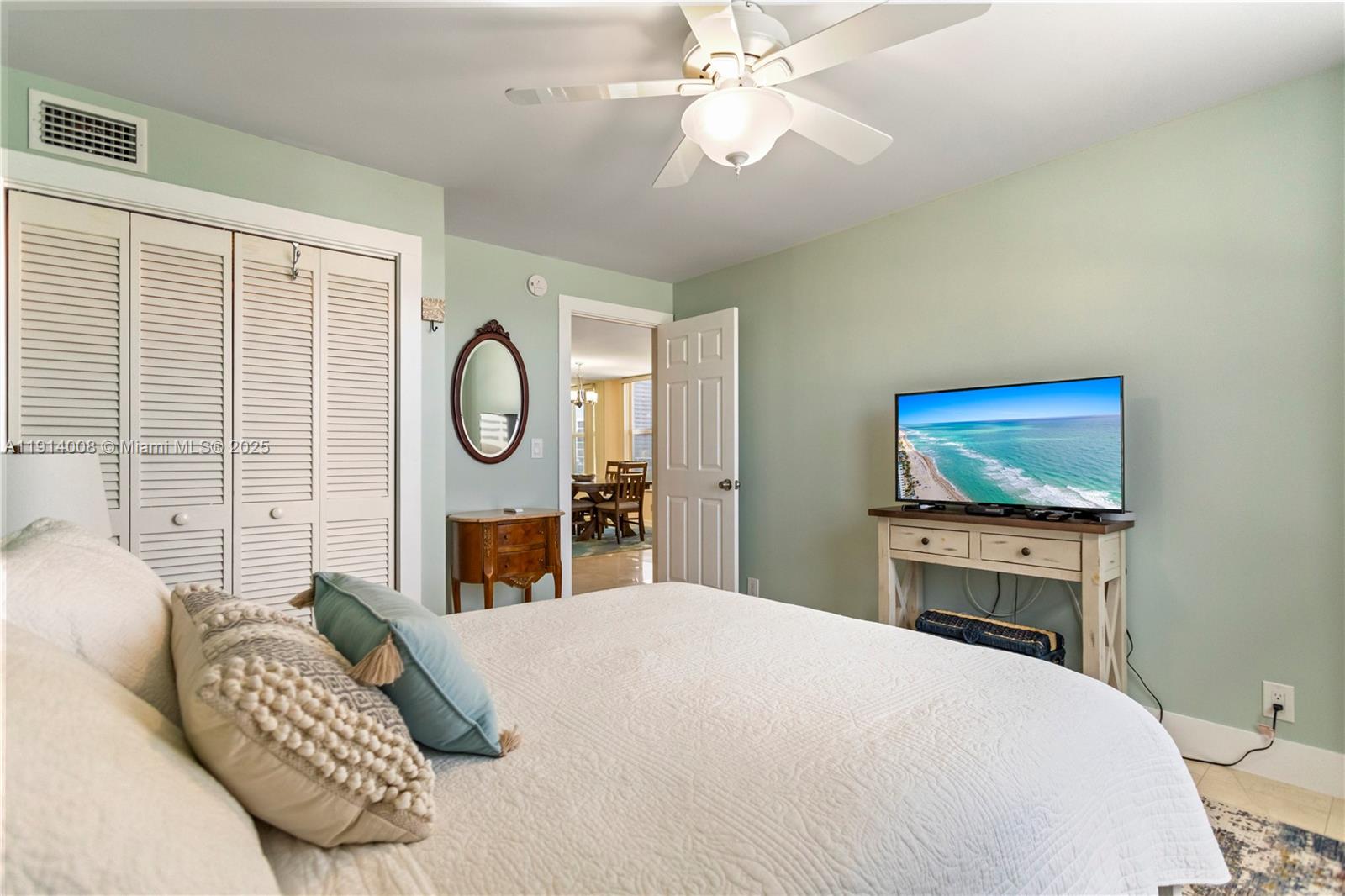 Photo of 3800 Ocean Dr  #505, Hollywood, Florida, 33019 - 