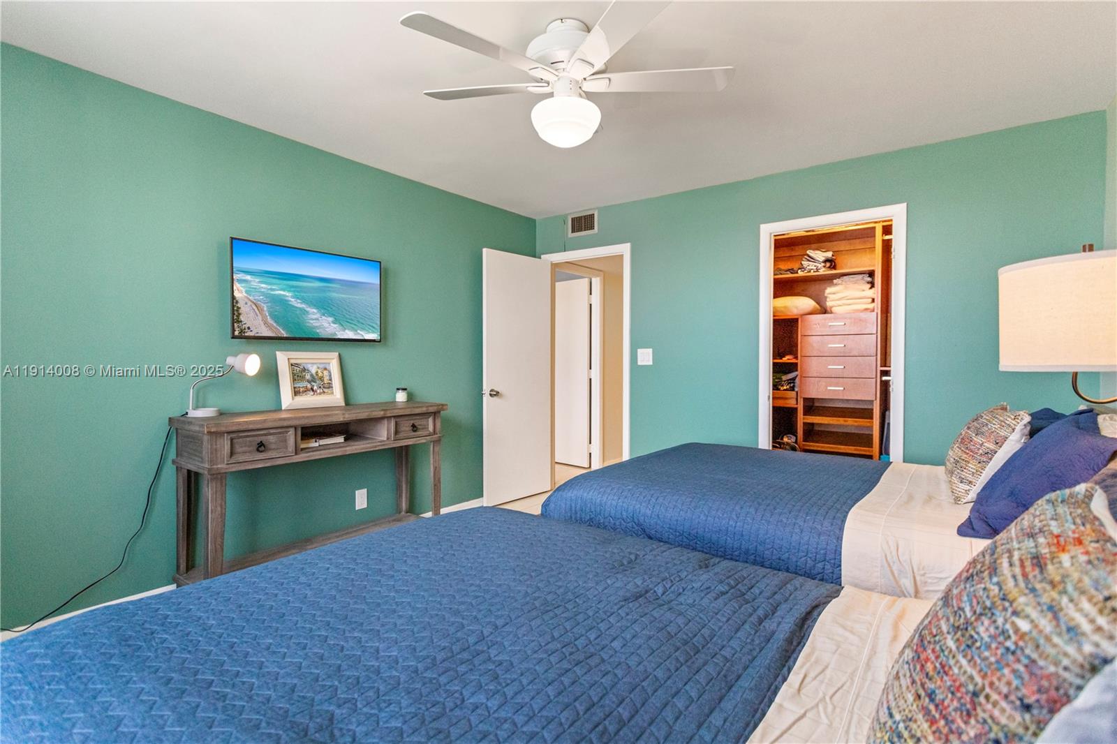 Photo of 3800 Ocean Dr  #505, Hollywood, Florida, 33019 - 